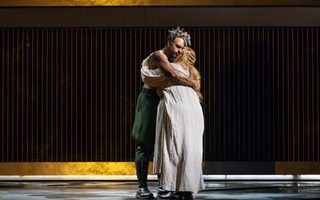 Ryan Speedo Green (Wotan), Tamara Wilson (Brüunhilde), photo by Curtis Brown for the Santa Fe Opera