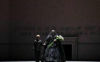Maximilian Moore (Flavio), Lucy Crowe (Rodelinda), photo by Bronwen Sharp for the Santa Fe Opera